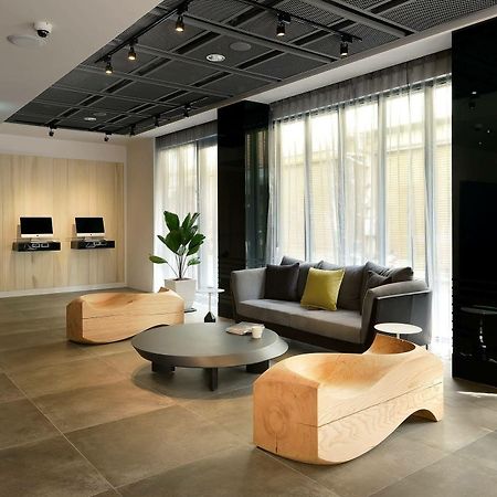 Hommie Inn Тайчжун Экстерьер фото