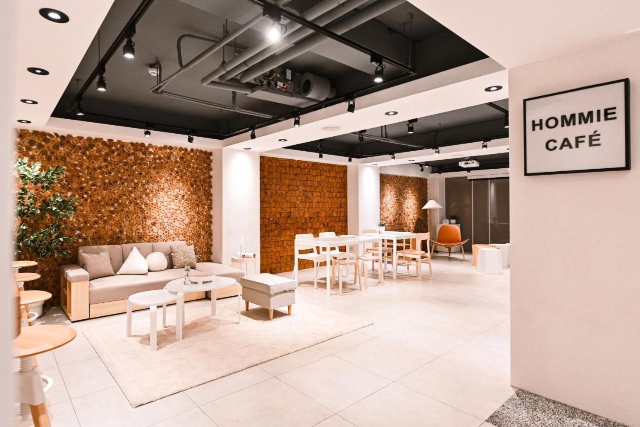 Hommie Inn Тайчжун Экстерьер фото