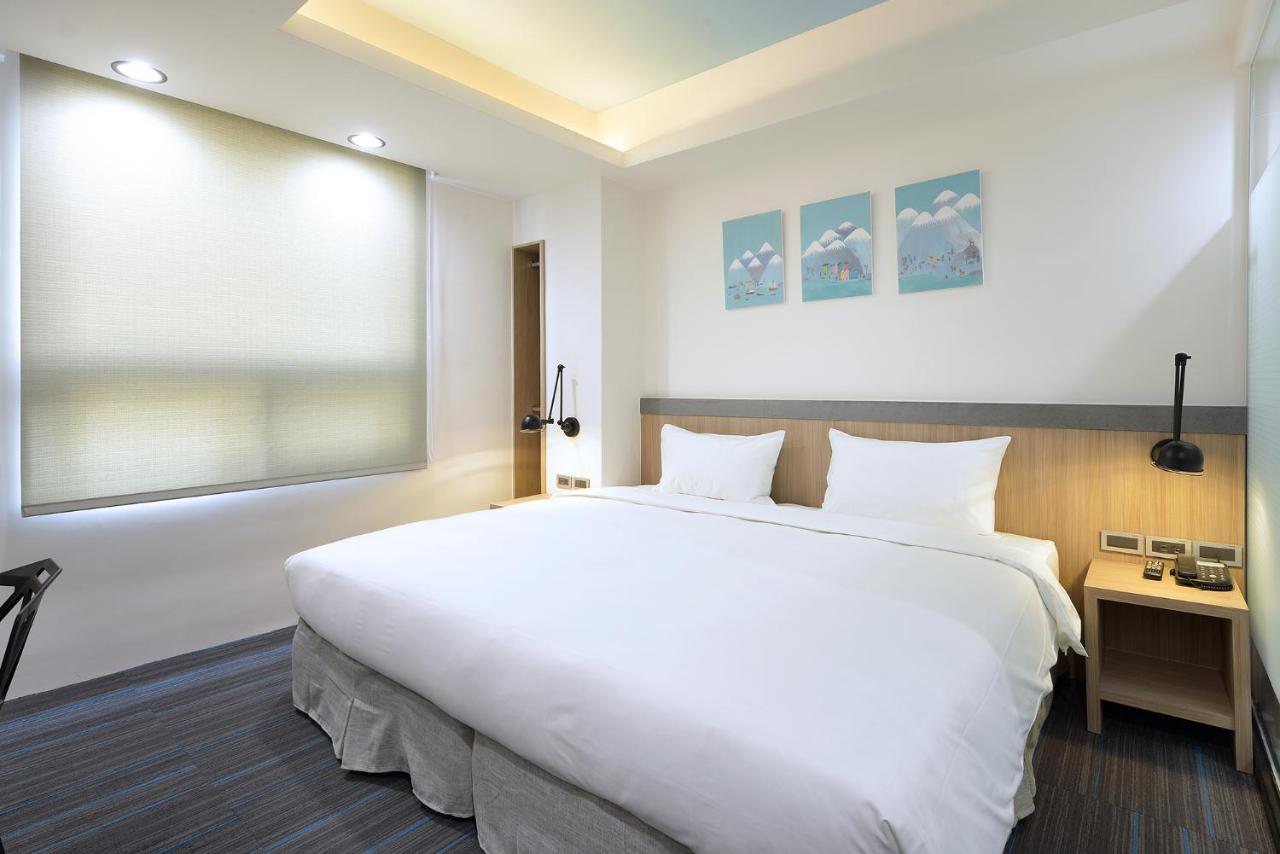 Hommie Inn Тайчжун Экстерьер фото