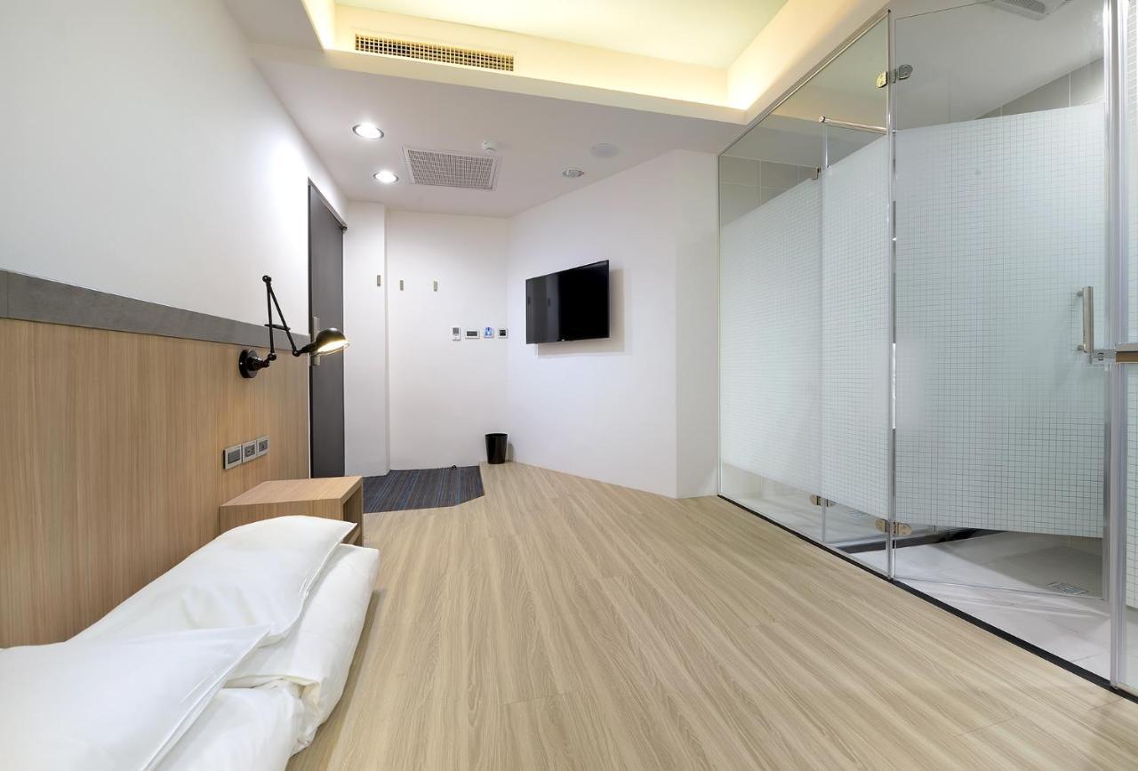 Hommie Inn Тайчжун Экстерьер фото