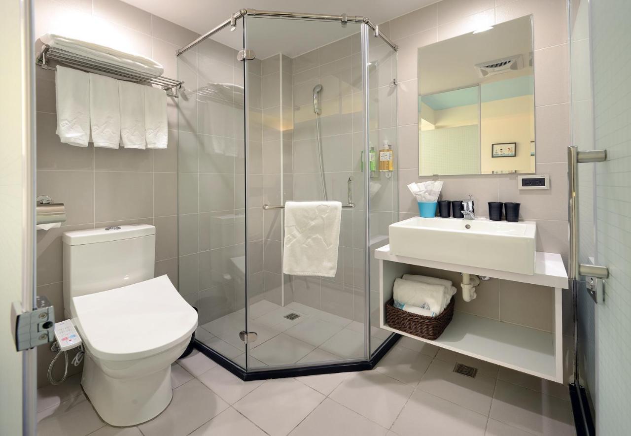 Hommie Inn Тайчжун Экстерьер фото