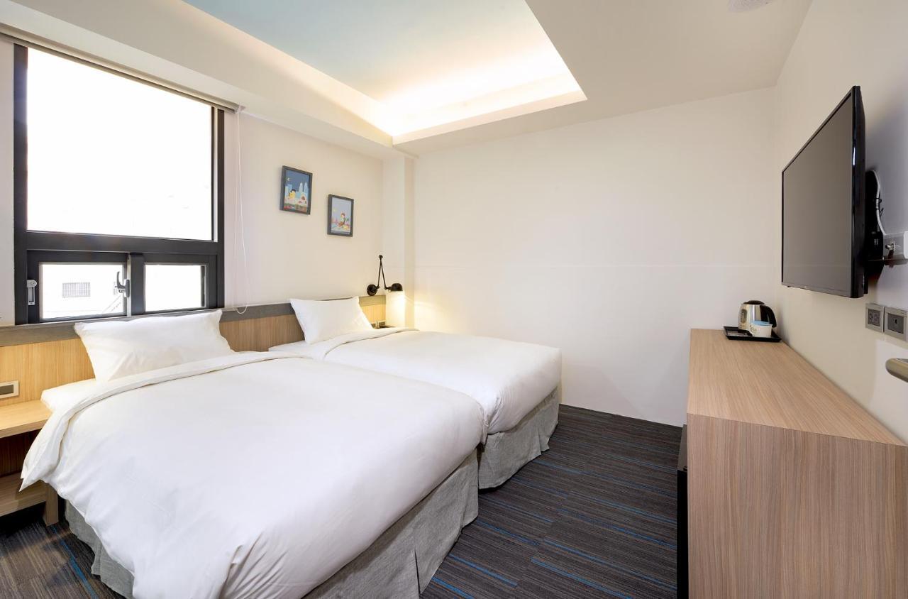 Hommie Inn Тайчжун Экстерьер фото