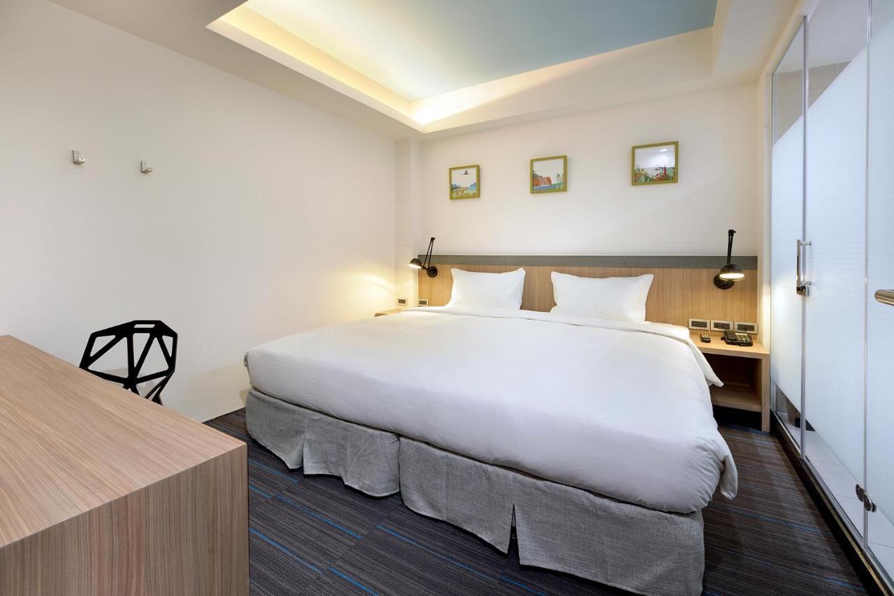 Hommie Inn Тайчжун Экстерьер фото
