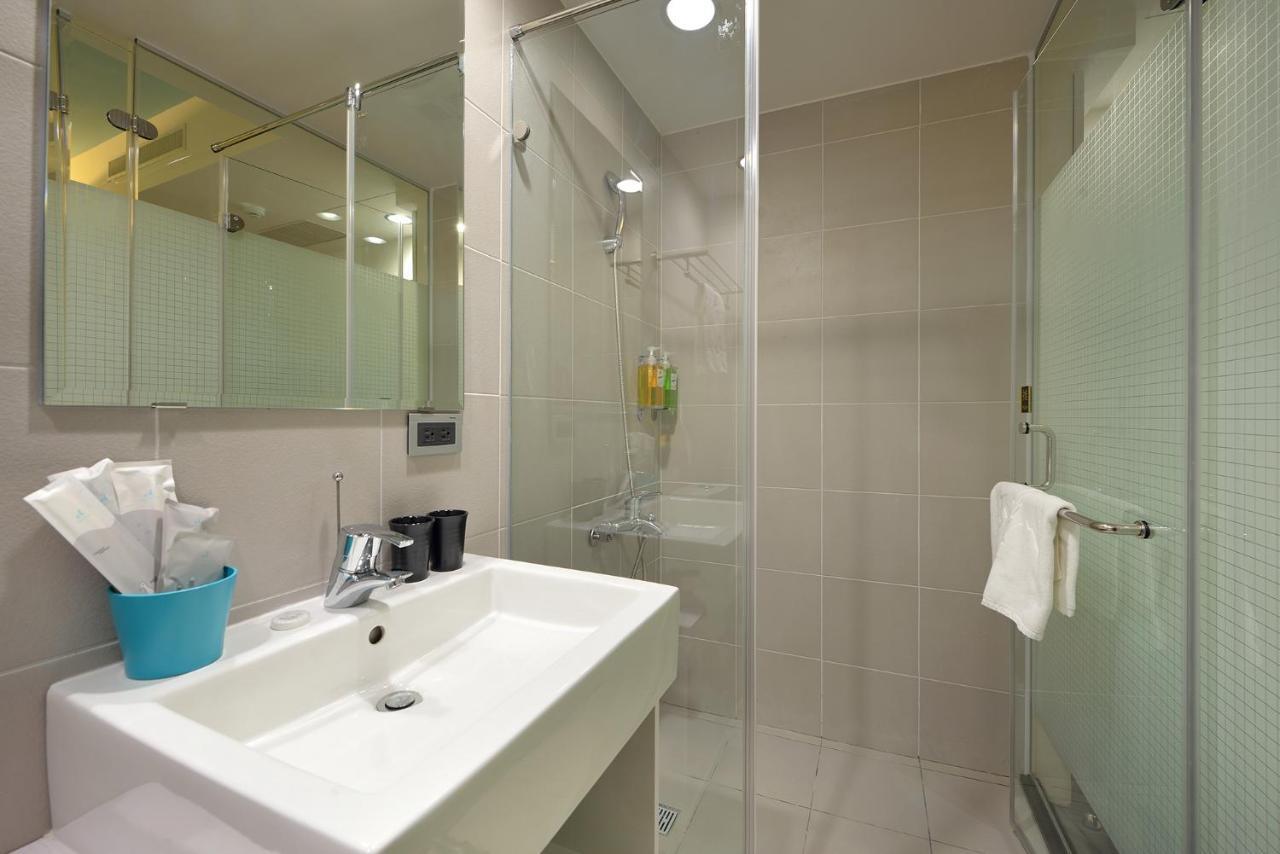 Hommie Inn Тайчжун Экстерьер фото