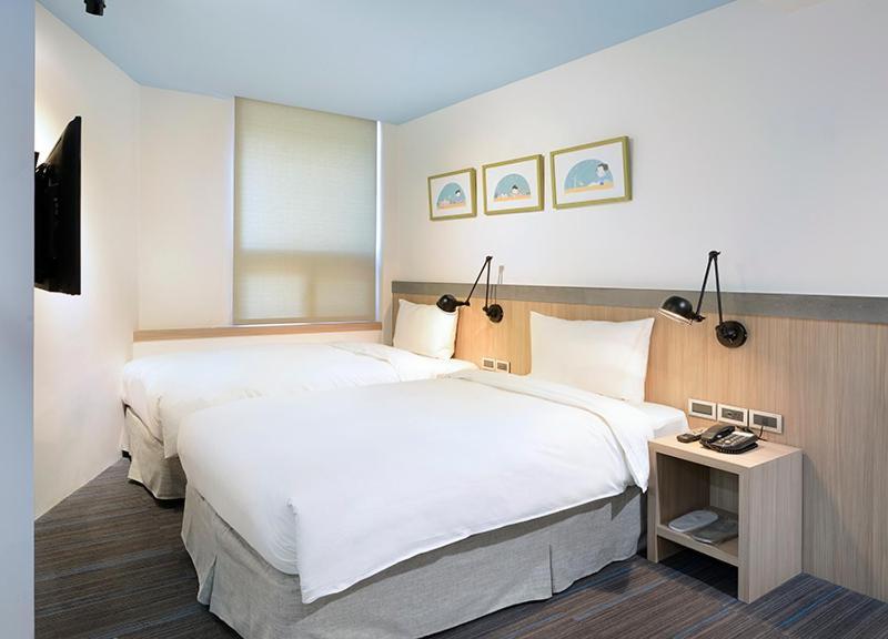 Hommie Inn Тайчжун Экстерьер фото