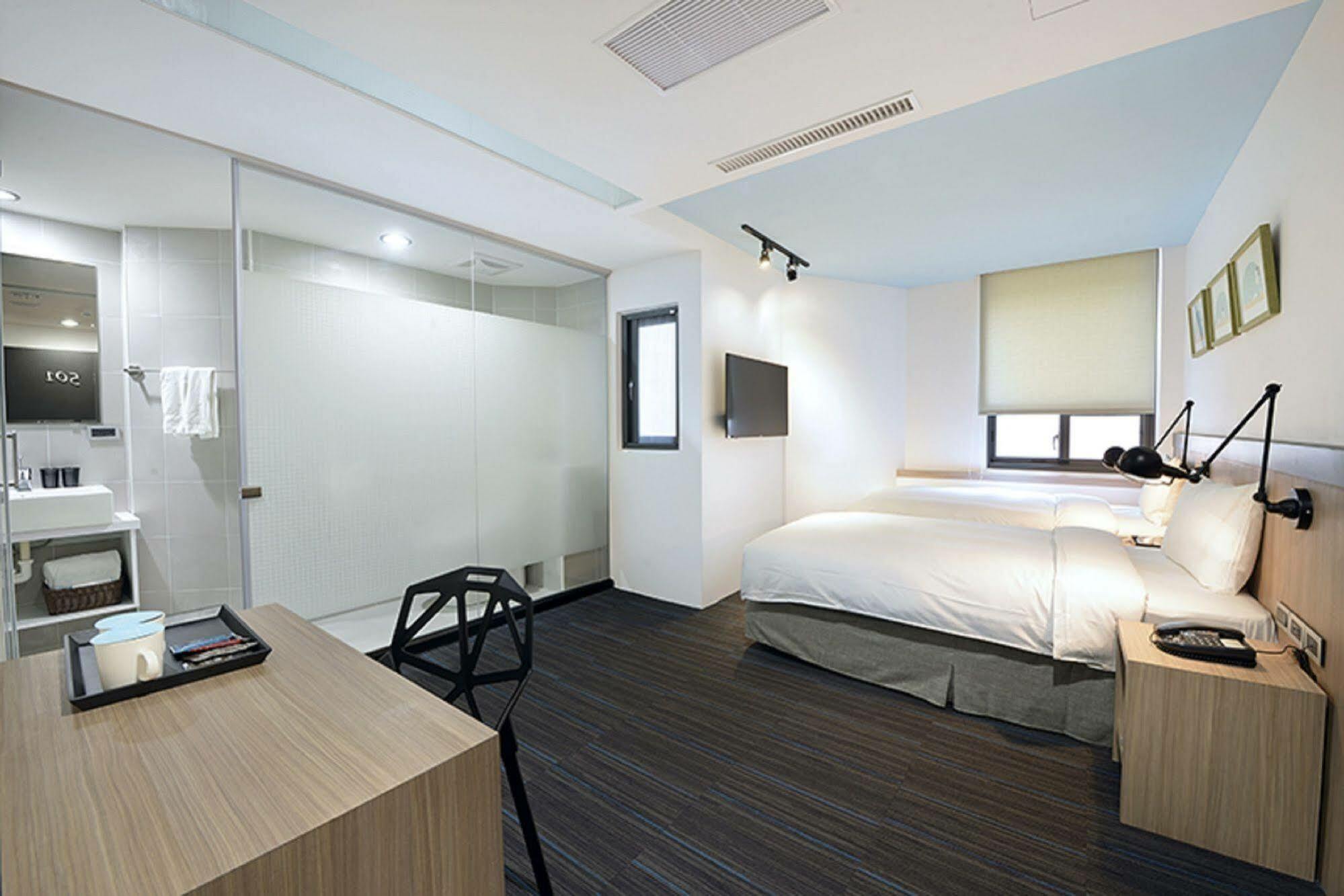Hommie Inn Тайчжун Экстерьер фото